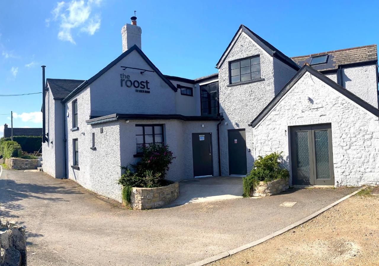 The Roost On Rock Road Hotel Barry Exterior photo